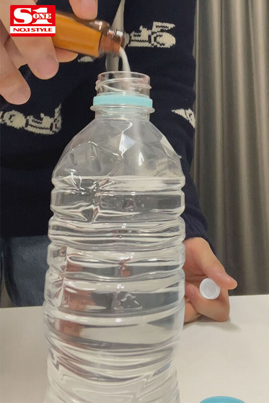 三上悠亜、媚薬で飛ぶ 毎日こっそり媚薬漬けにした7日後のガンギマリビッチ(ssis00795) シーン1
